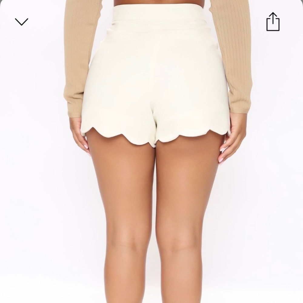 Cream shorts! - Picture 3 of 8